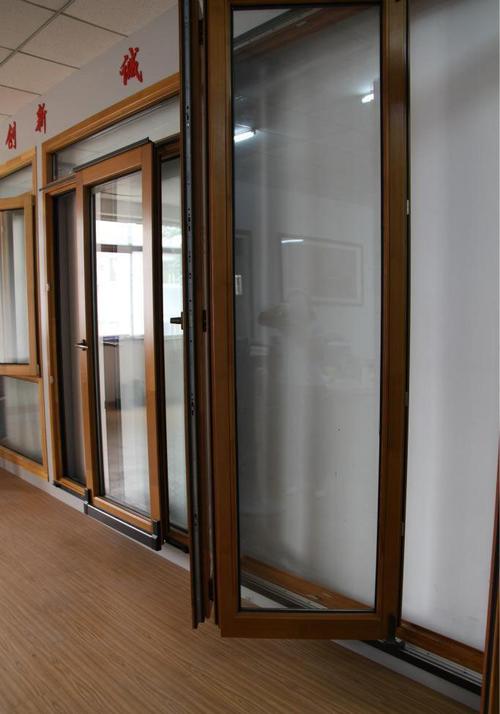 供应提供铝木复合上悬窗加工图片_高清图_细节图-上海时之鑫塑钢门窗